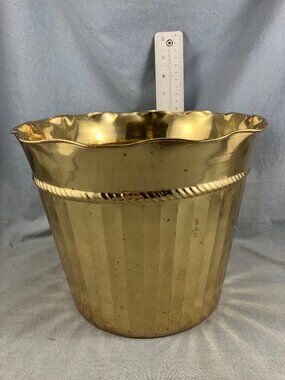 Vtg Brass Flower Pot Planter 8" tall